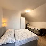 Couette-café „amber” Z Widokiem Na Morze 4*