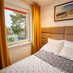 „amber” Z Widokiem Na Morze Bed & Breakfast 4*