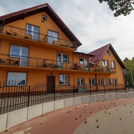 „amber” Z Widokiem Na Morze Oda ve Kahvaltı 4*