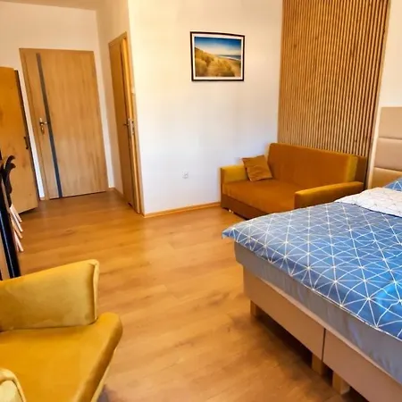 „amber” Z Widokiem Na Morze Oda ve Kahvaltı Krynica Morska